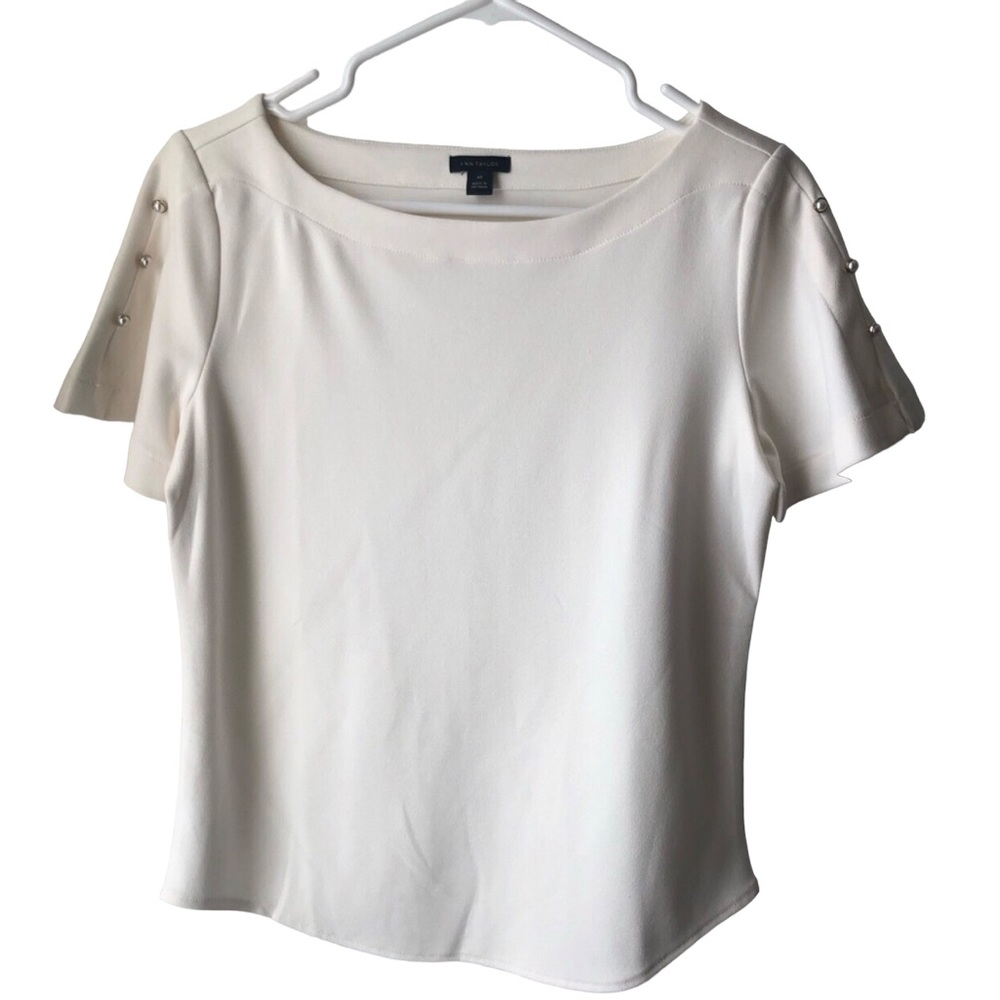 EUC Ann Taylor Short Sleeve Blouse -Size XS